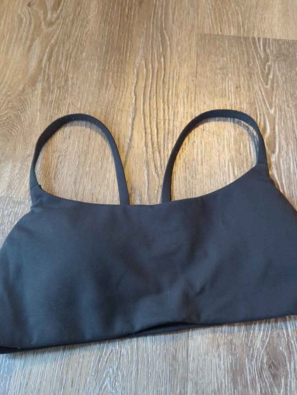 Lululemon Wunder Train Strappy Racer Bra with narrow straps size 6